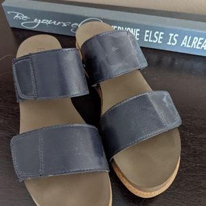 Women's wedge sandal